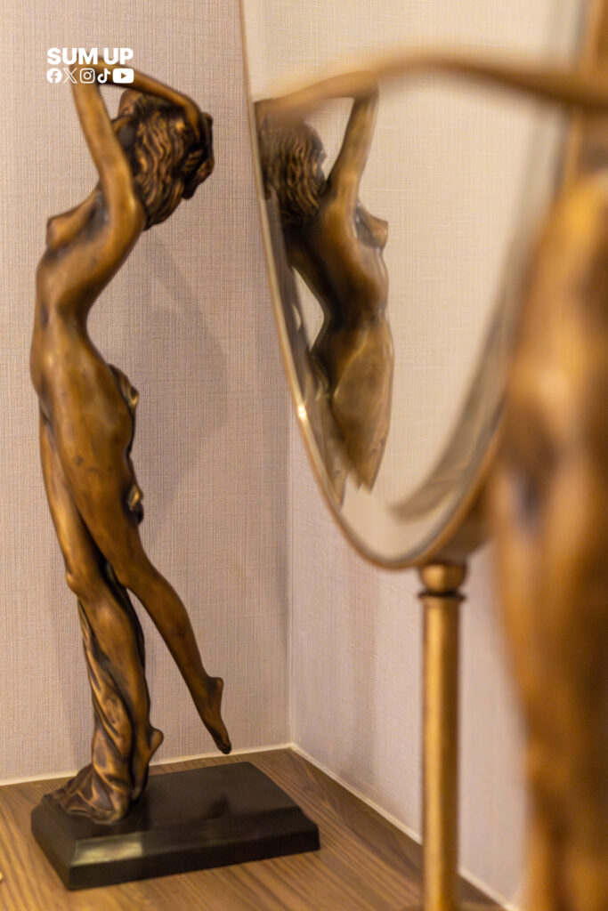 นิทรรศการ Obj: OBJECTS AS ART
